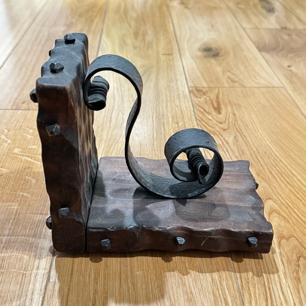 Single Wrought Iron Wood Bookend Rustic Gothic Medieval Scroll Design